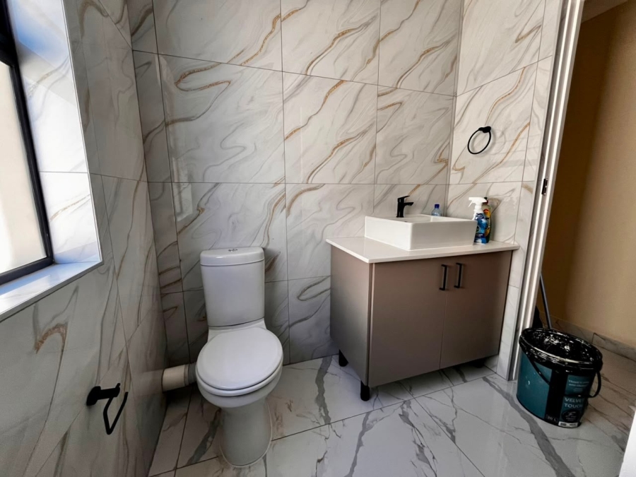 To Let 4 Bedroom Property for Rent in Cashan North West
